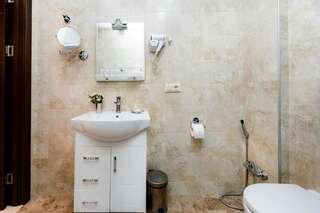 Отель Hotel Diamond Dat Exx company Тбилиси Апартаменты с балконом-5