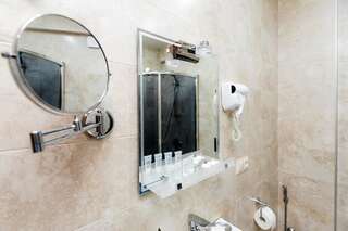 Отель Hotel Diamond Dat Exx company Тбилиси Апартаменты с балконом-6